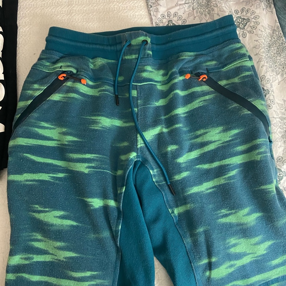 Limited edition Adidas short